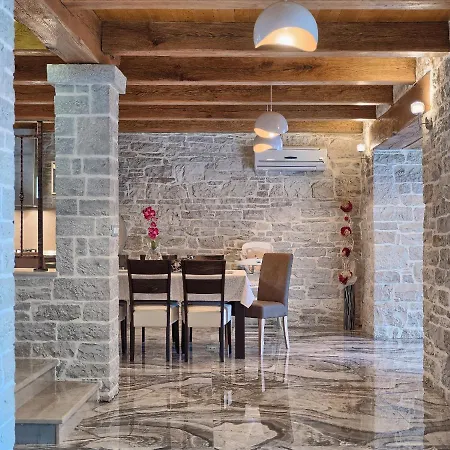 Villa Patrick-luxury Stone House In The Center Of Istria Pazin