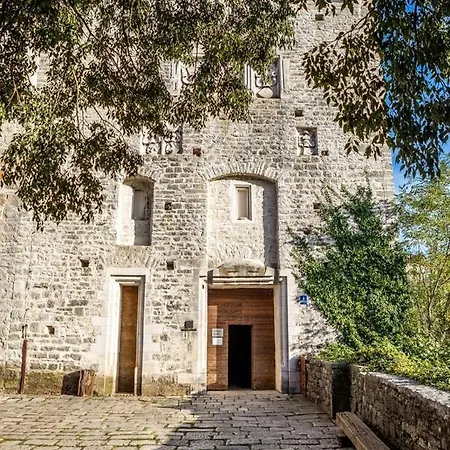 Patrick-luxury Stone House In The Center Of Istria *