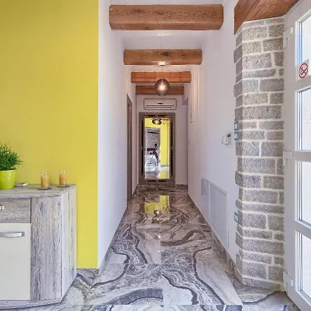 Patrick-luxury Stone House In The Center Of Istria