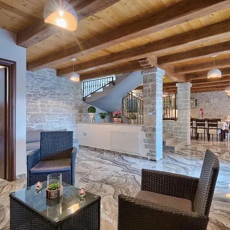Patrick-luxury Stone House In The Center Of Istria Villa *