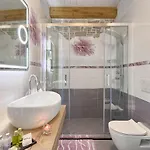 Villa Patrick-luxury Stone House In The Center Of Istria