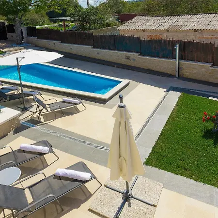 Patrick-luxury Stone House In The Center Of Istria Villa *